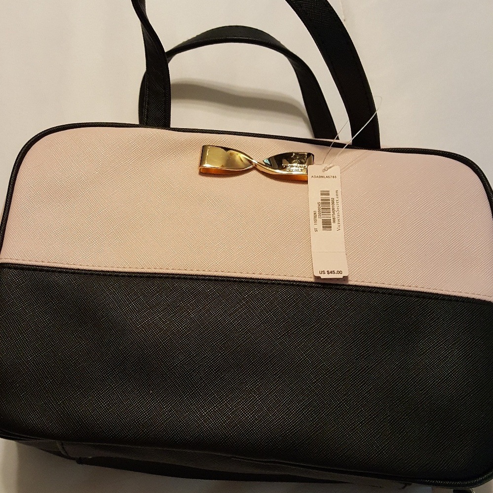 NWT VICTORIA'S SECRET COSMETIC BAG